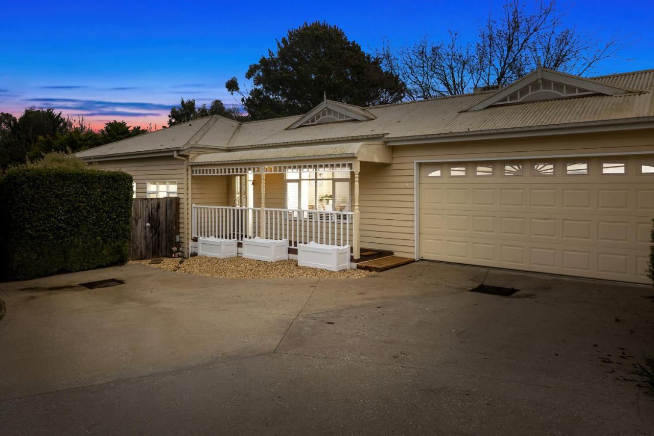 Yarra Gables Motel Хийлсвил Екстериор снимка
