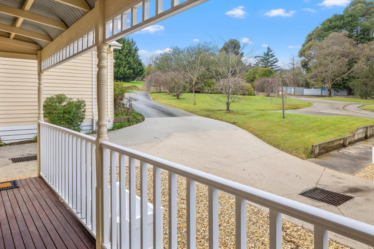 Yarra Gables Motel Хийлсвил Екстериор снимка